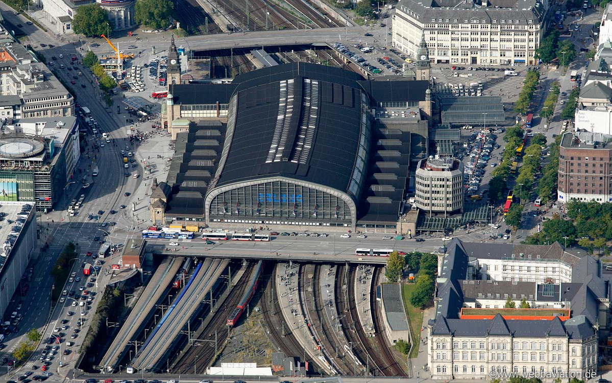 HamburgHauptbahnhof-da74548.jpg